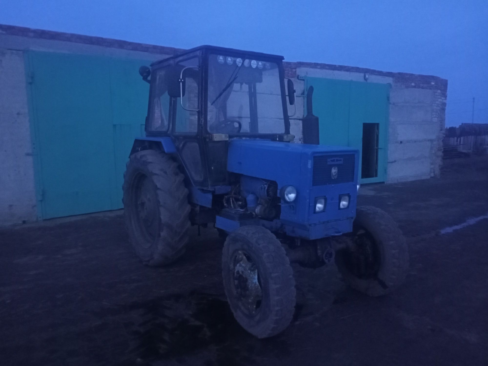 "Продам трактор Т40 АМ, с ведущим мостом и большой кабиной"