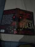 Продам книгу Серебрянные глаза Five Nights at Freddy