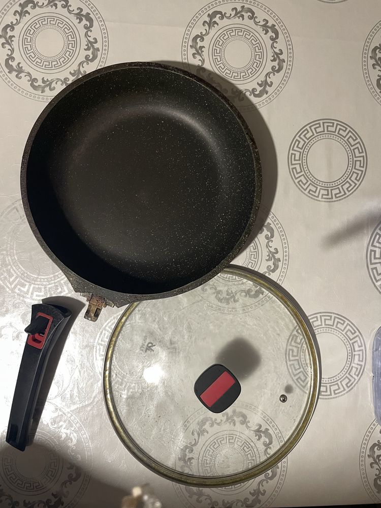 Срочно сквородка на продажу