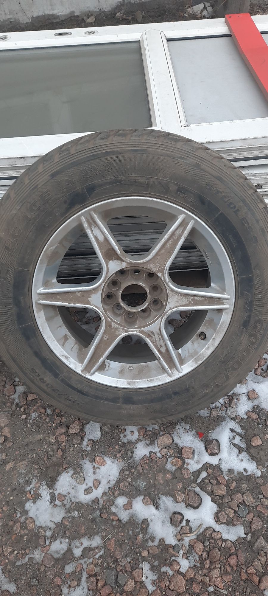 Продам резину с дисками R16