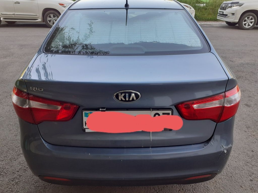 Продам или меняю авто на 2-х комн.кварт 1 и 5 этаж не предлогать.