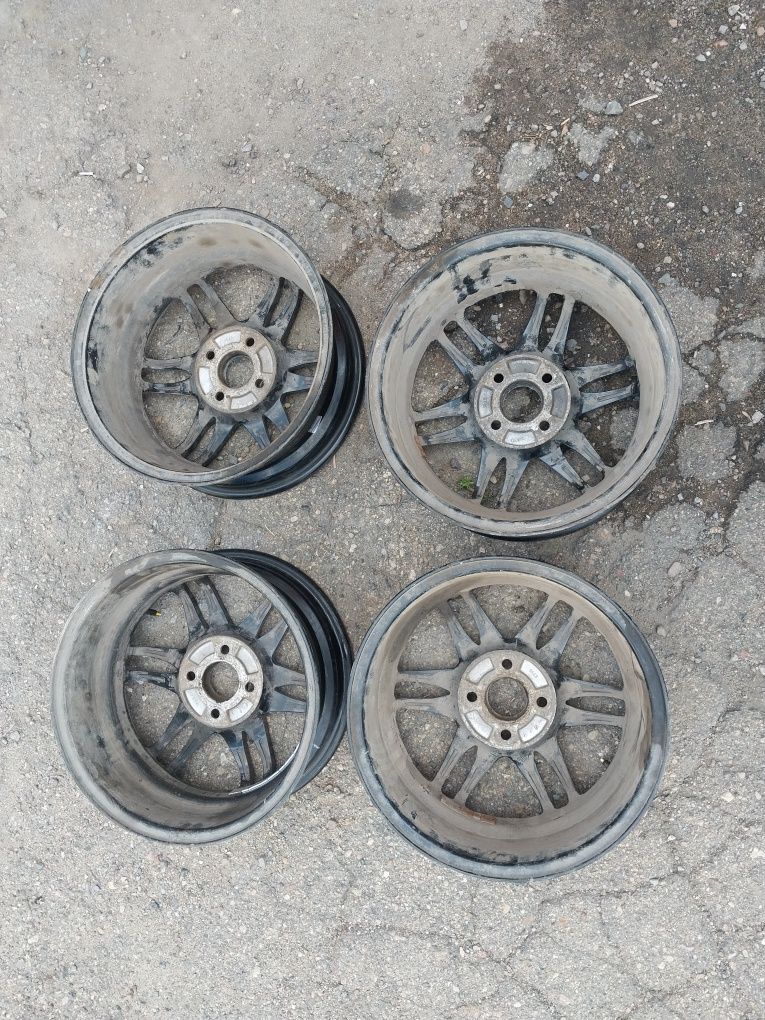 Диски R15 на Гольф, Пассат.