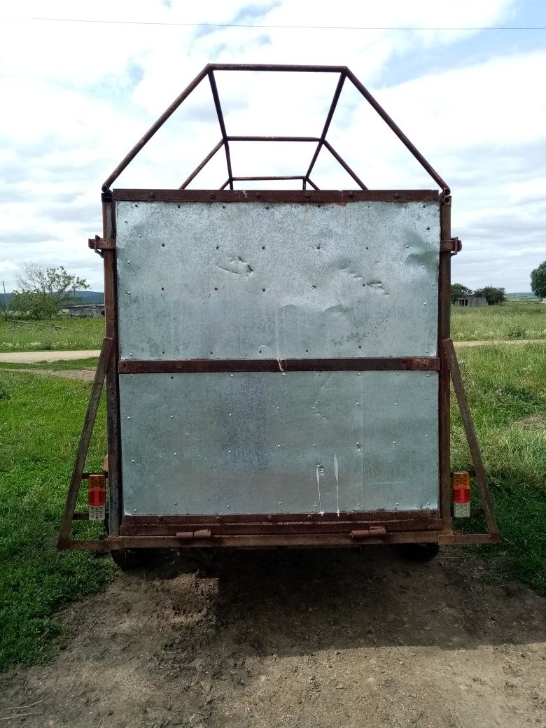 Продам прицеп универсальный мощный.
