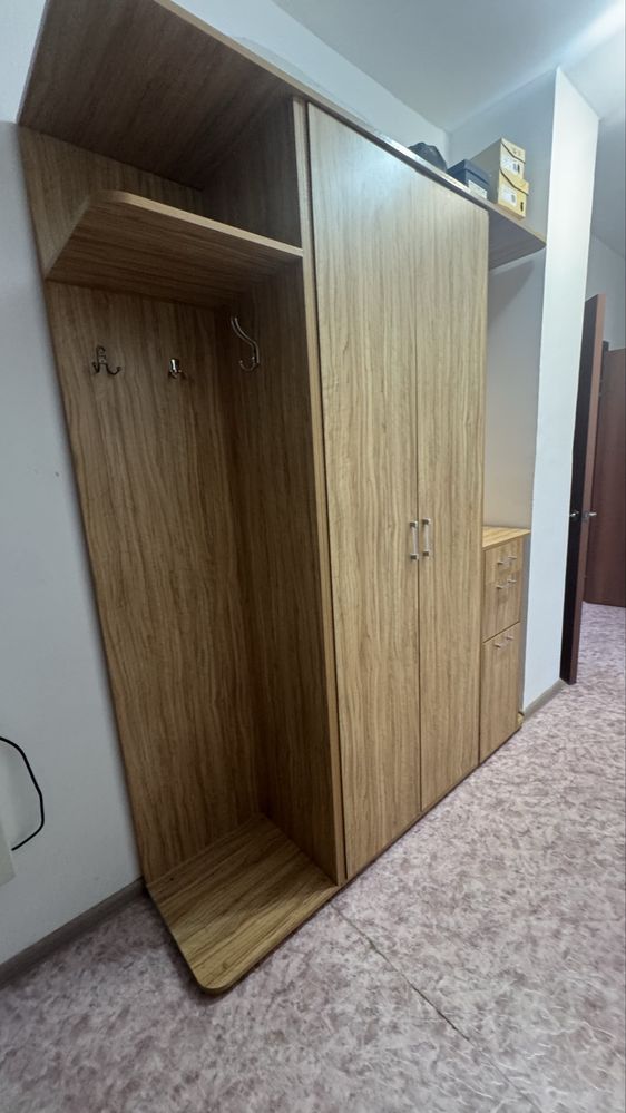 Шкаф прихожая. Срочно продаю