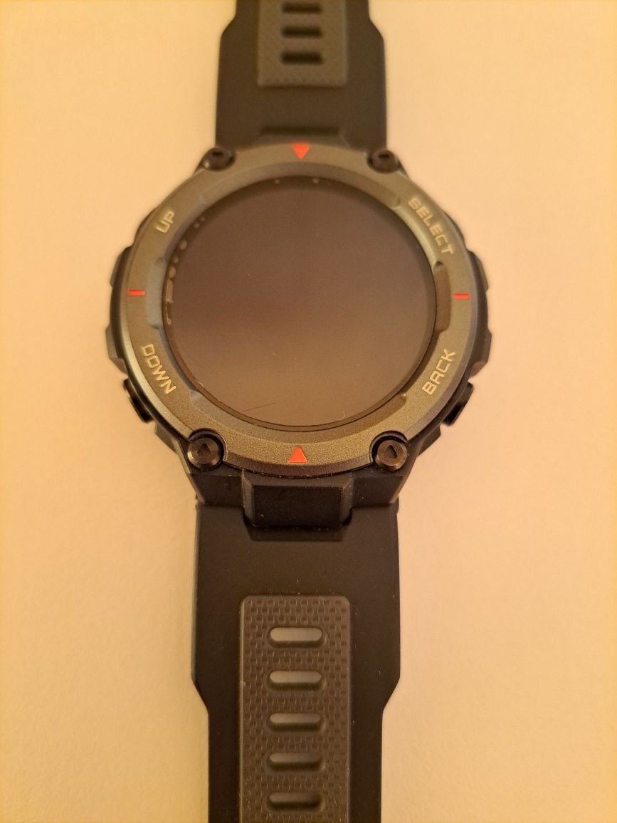 Смарт-часы Amazfit T-Rex Pro