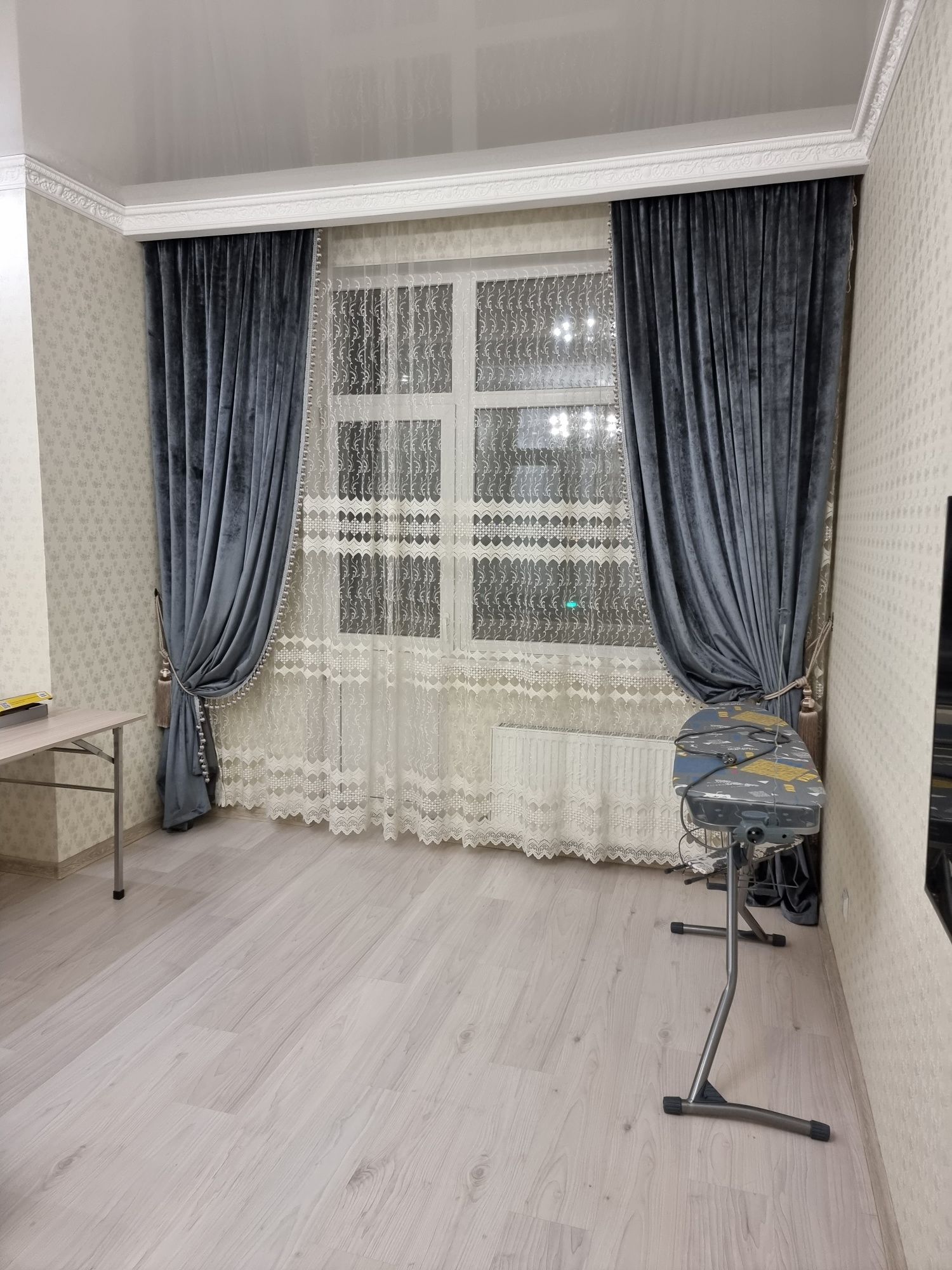 Сдам посуточно 1 комн комнатную квартиру жк эдель