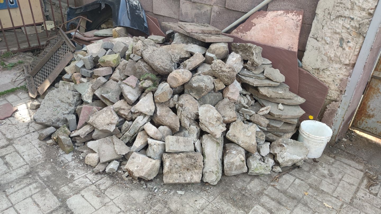 Отдам Камень для фундамента