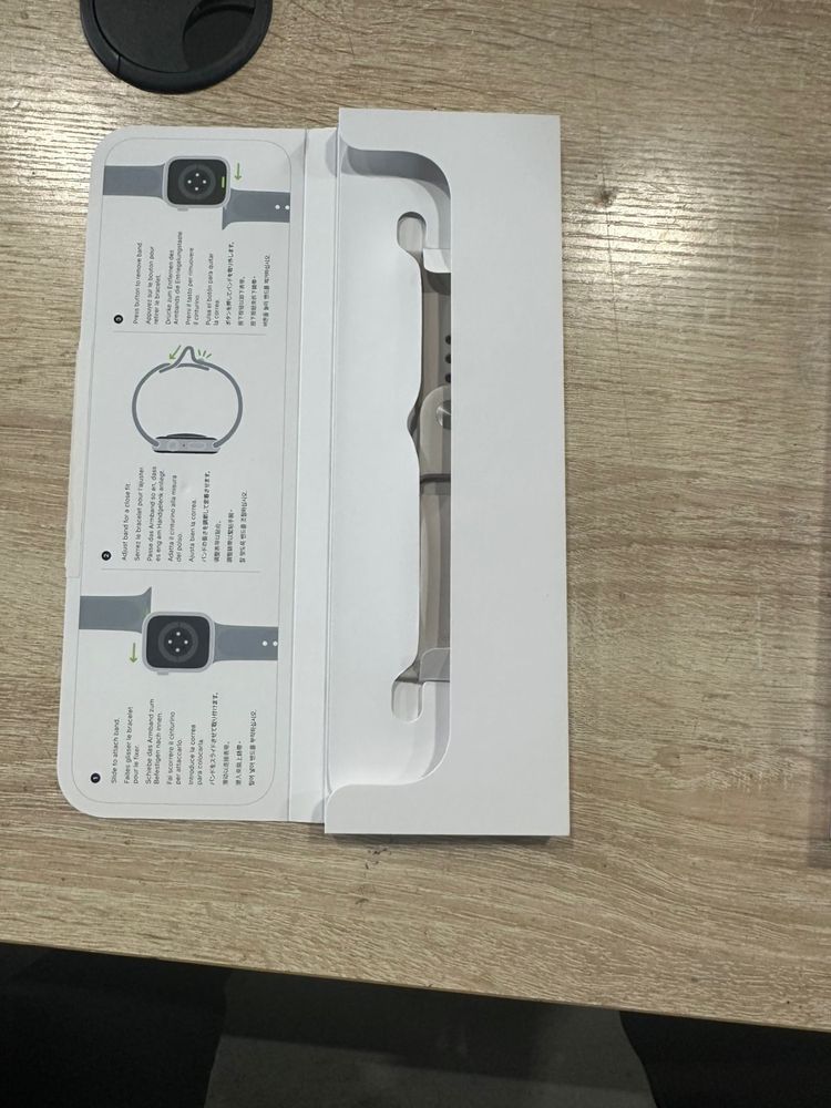 Смарт часы APPLE Watch SE GPS