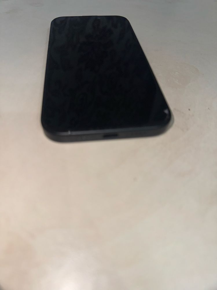 Продам iphone 16 256GB