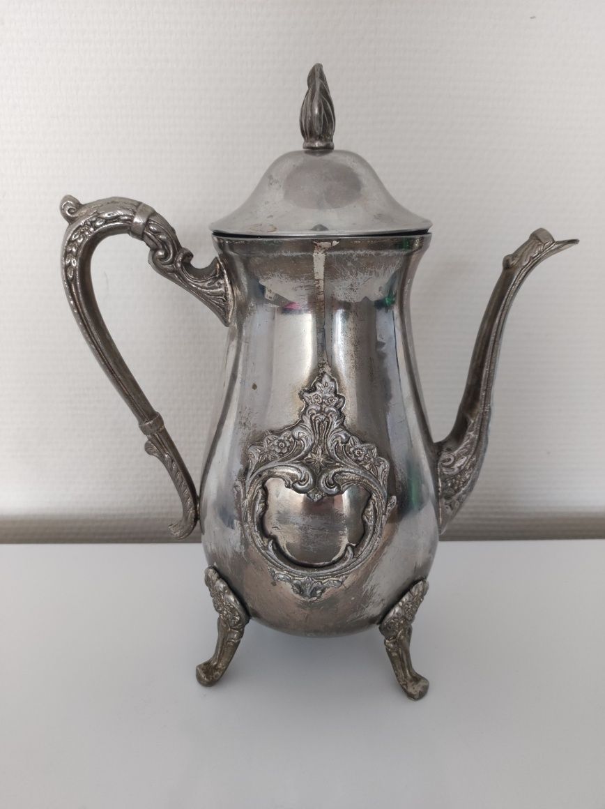 Продам металлический чайник
