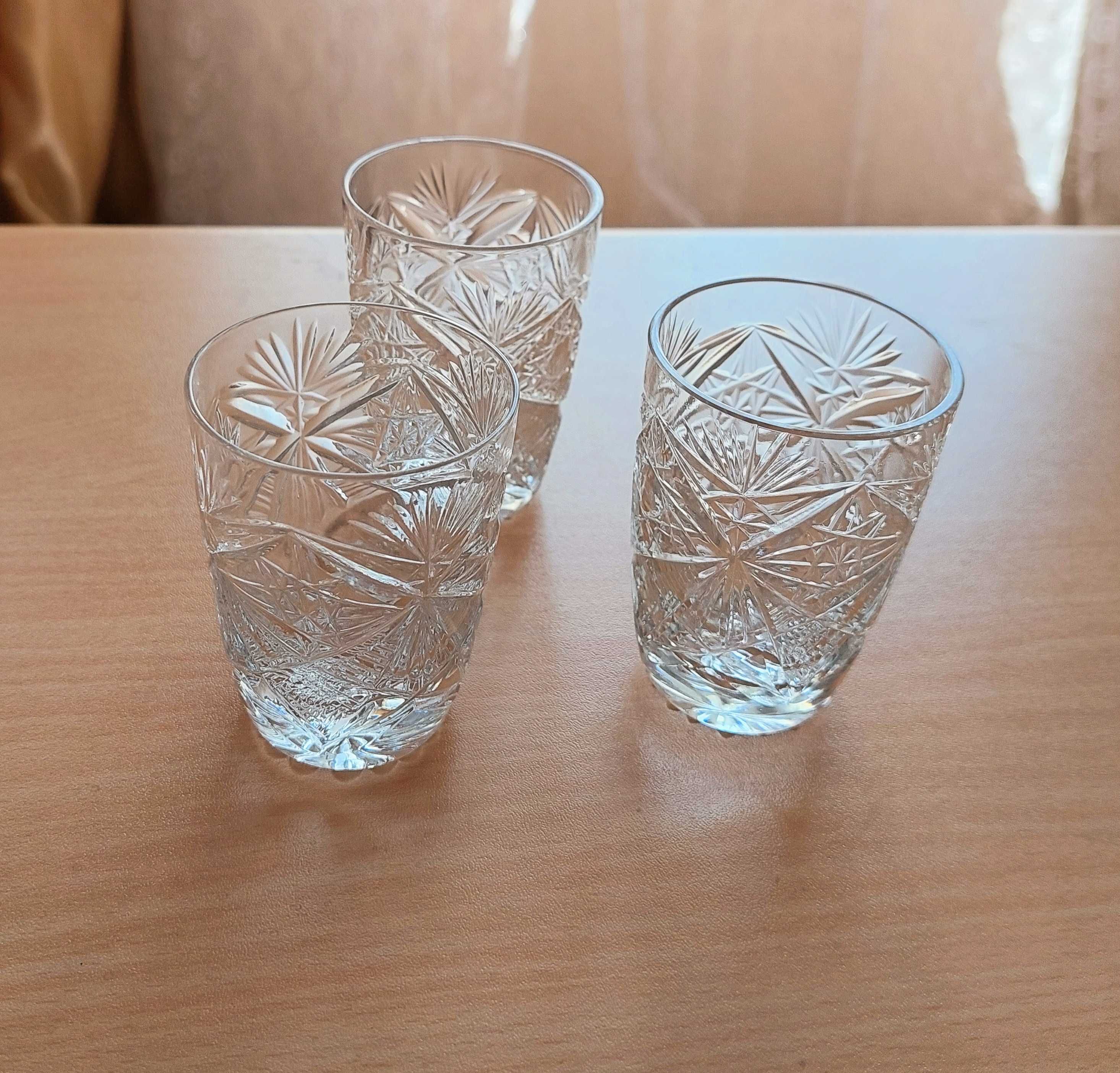 Хрустальные рюмки (стопки)