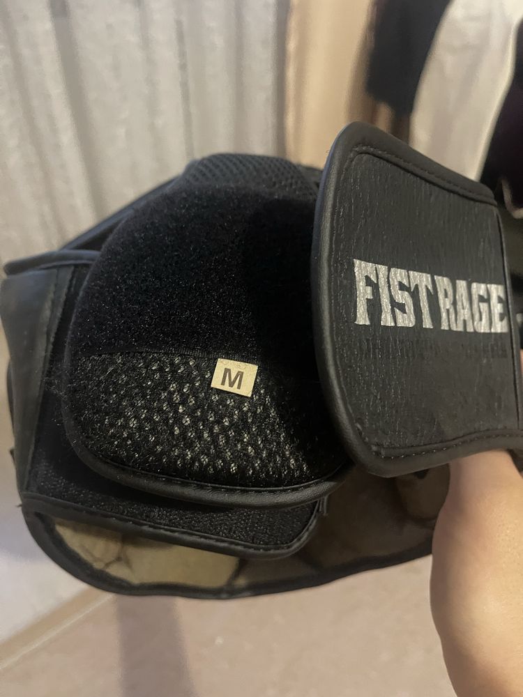Боксерский шлем fist rage