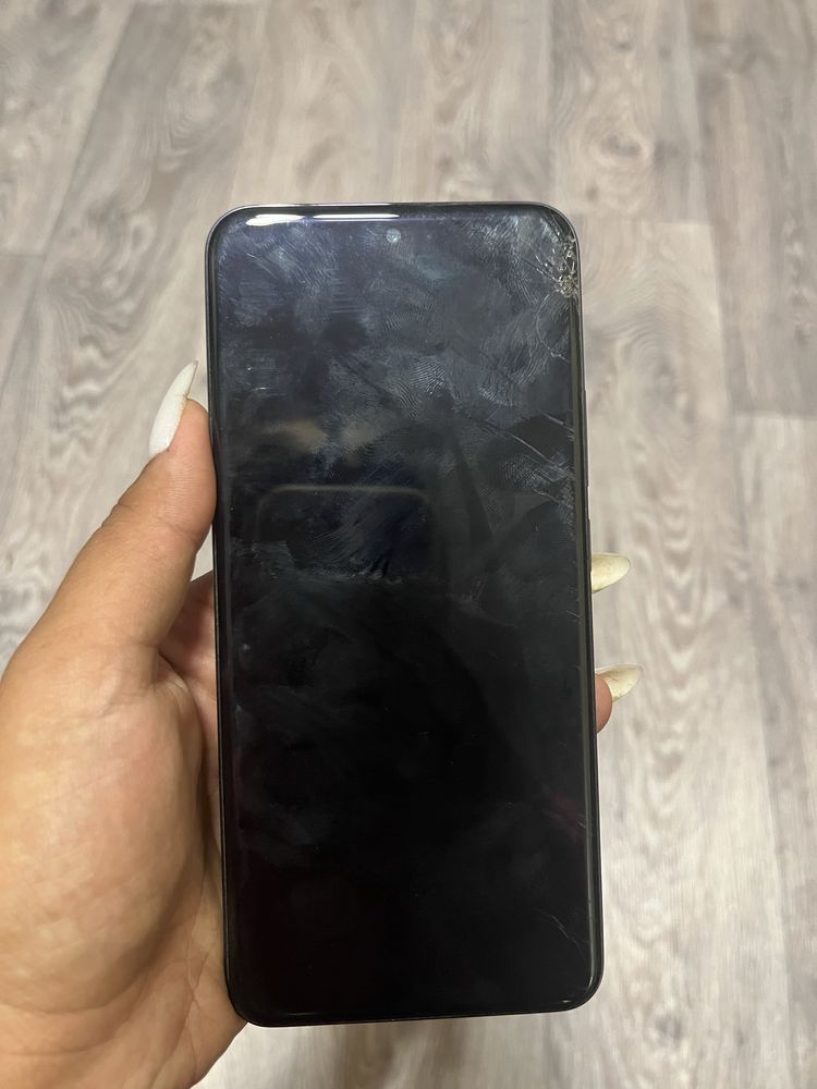 Продам телефон в среднем состоянии. Ука. OPPO Reno12 Pro 5G