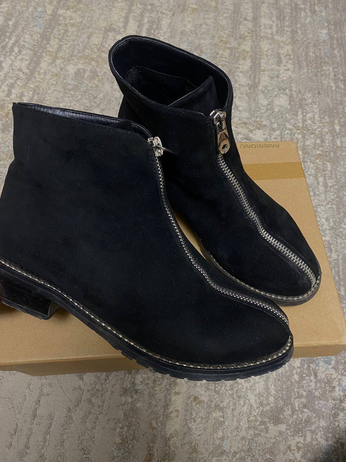 Продам  женский  весений  обувь