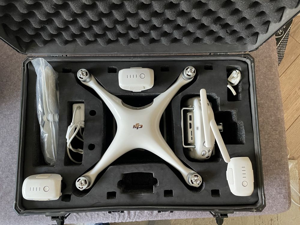 DJI Phantom 4 pro + 2.0v дроны сатылады