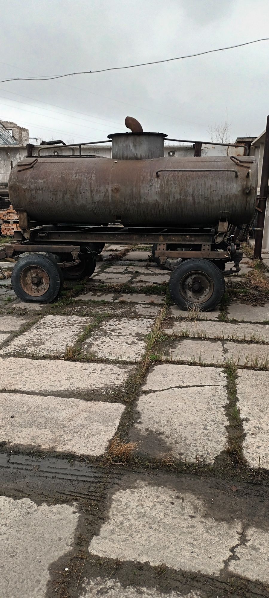 Продам прицеп ПТС 4