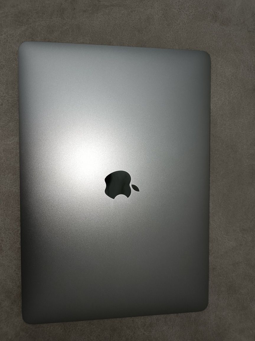 Ноутбук Apple MacBook Pro 13 MYD82 серый