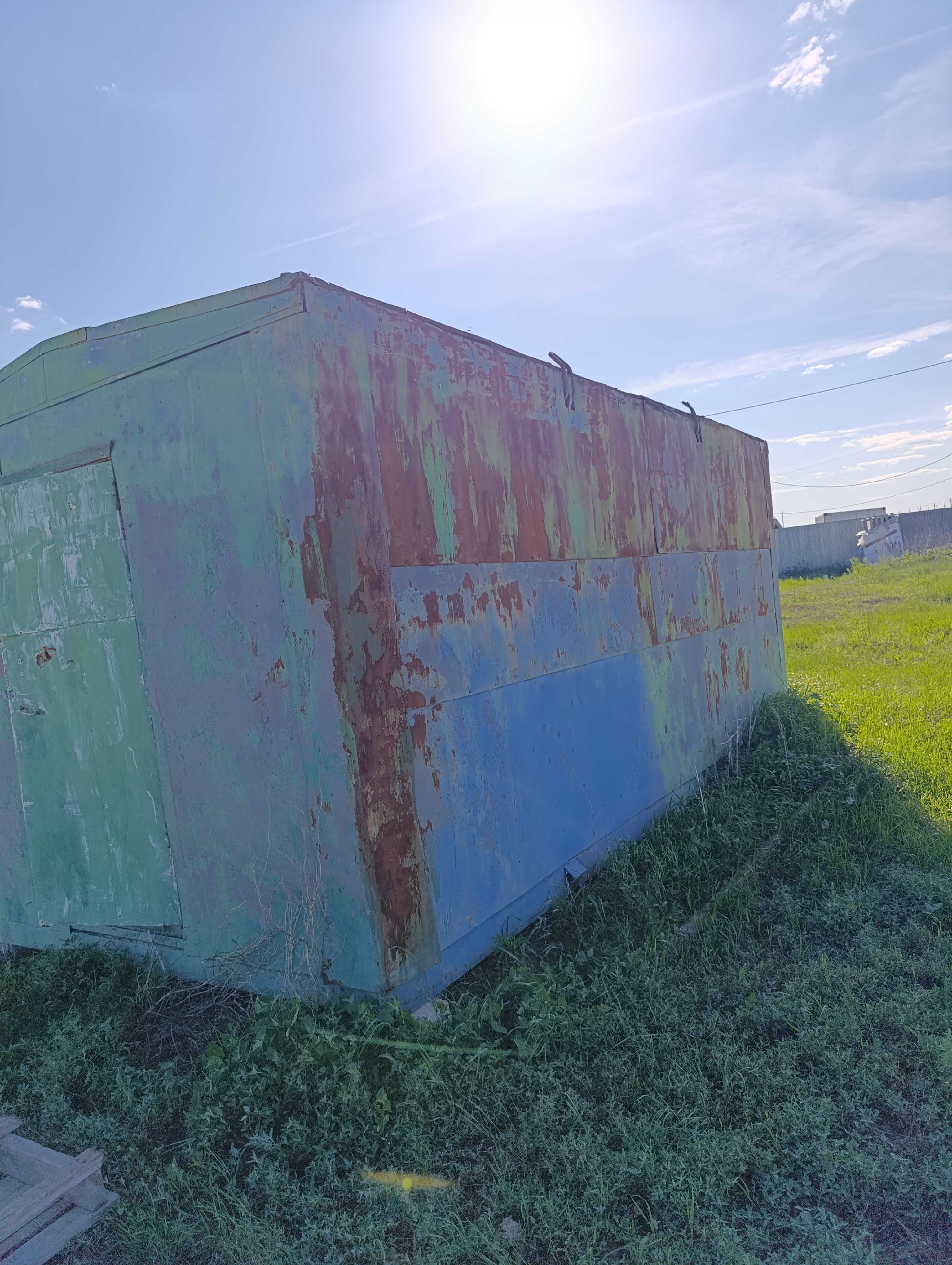 Продам жилой вагончик для проживание строительной бригады.