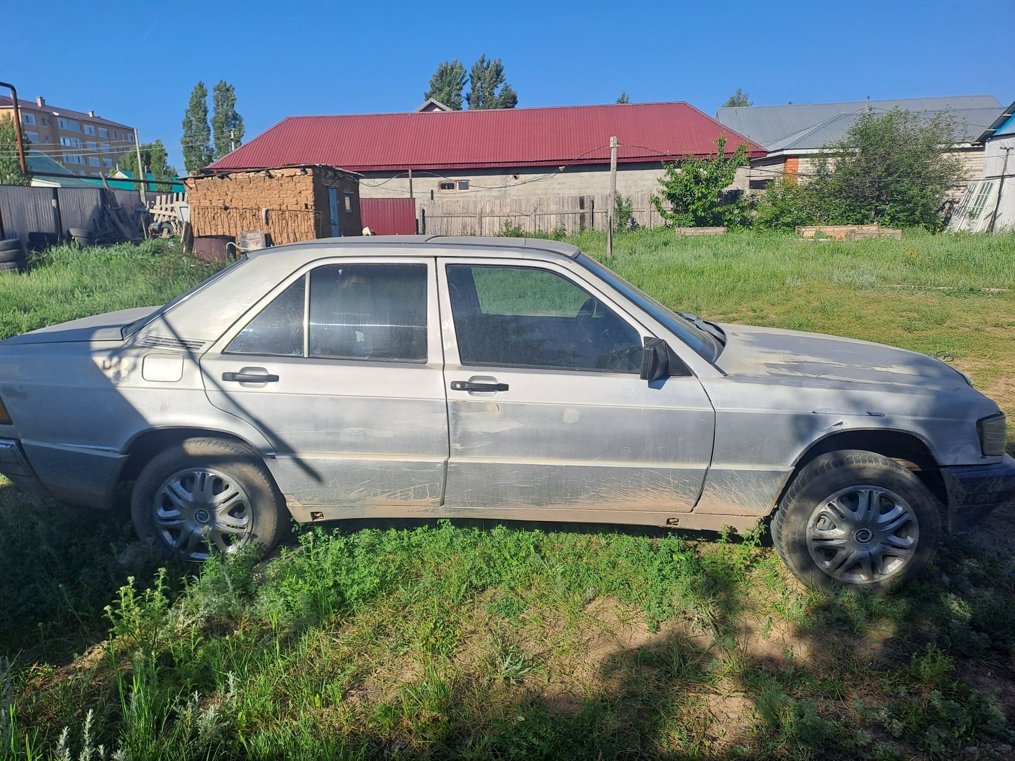 Продам мерседес  190