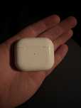 Продам Airpods 4