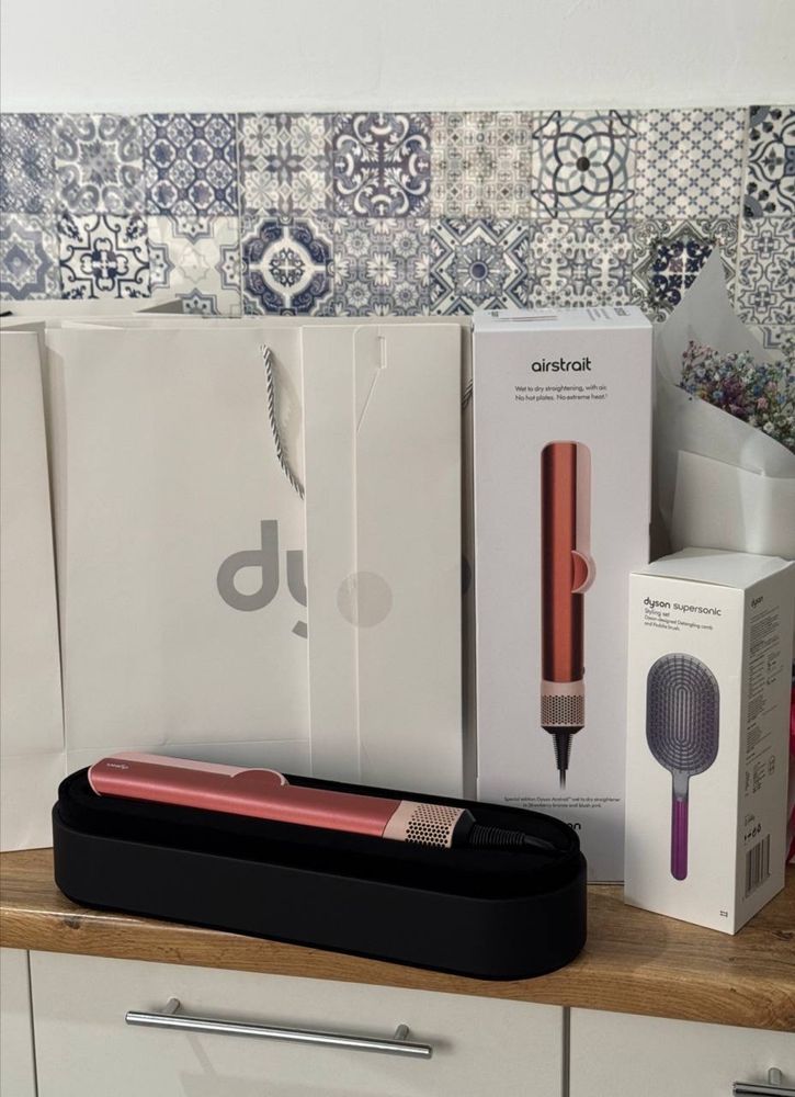 Новый Dyson airstrait