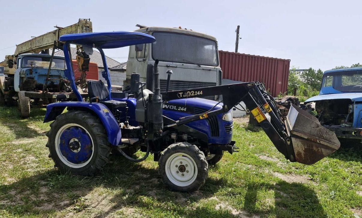 Продам мини трактор 35 сил
