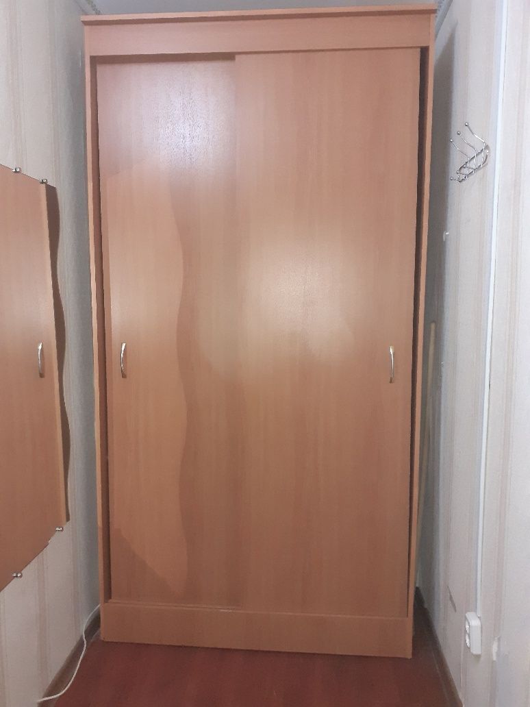 Продаю шкаф купе