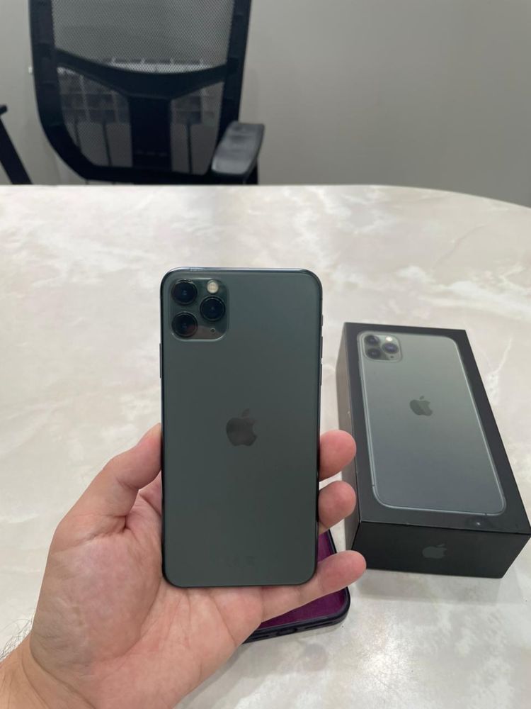 iPhone 11 Pro Max 64GB — зелёный (Midnight Green)