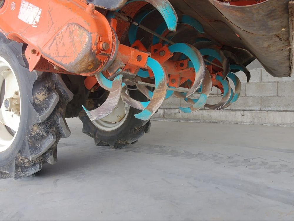 Трактор культиватор KUBOTA из Японии