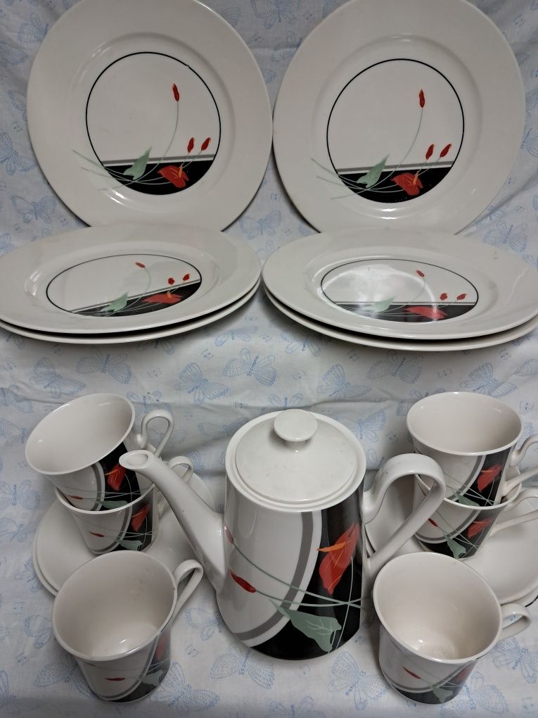 Продам чайный ,кофейный сервиз..
