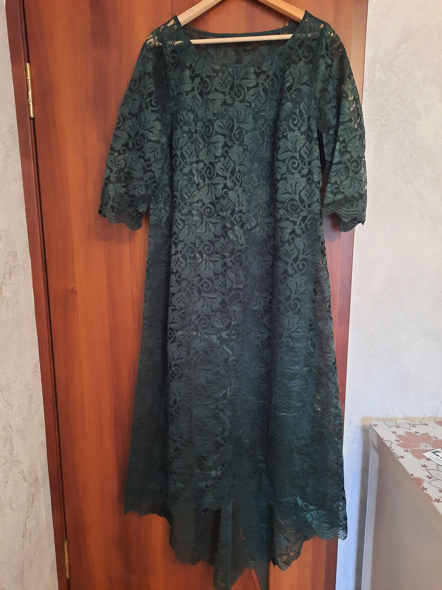 Почти новые платья
