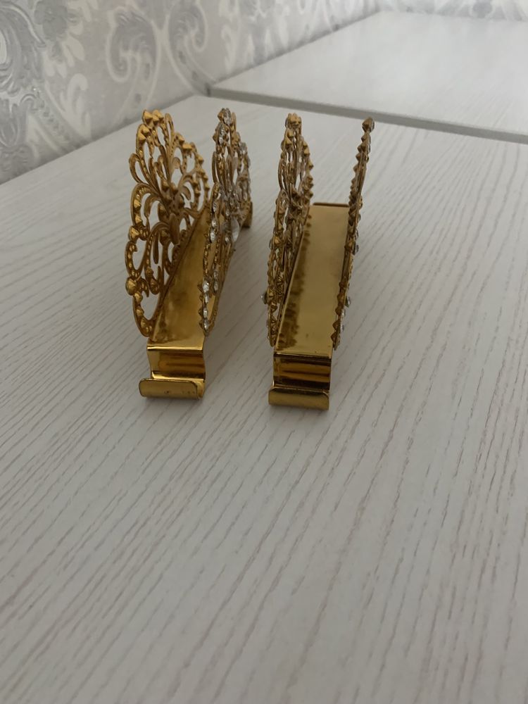 Салфетница  абсолютно новый 2шт