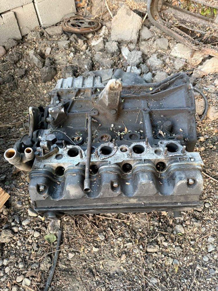 Мотор мерс 124  2 обьем на запачсти