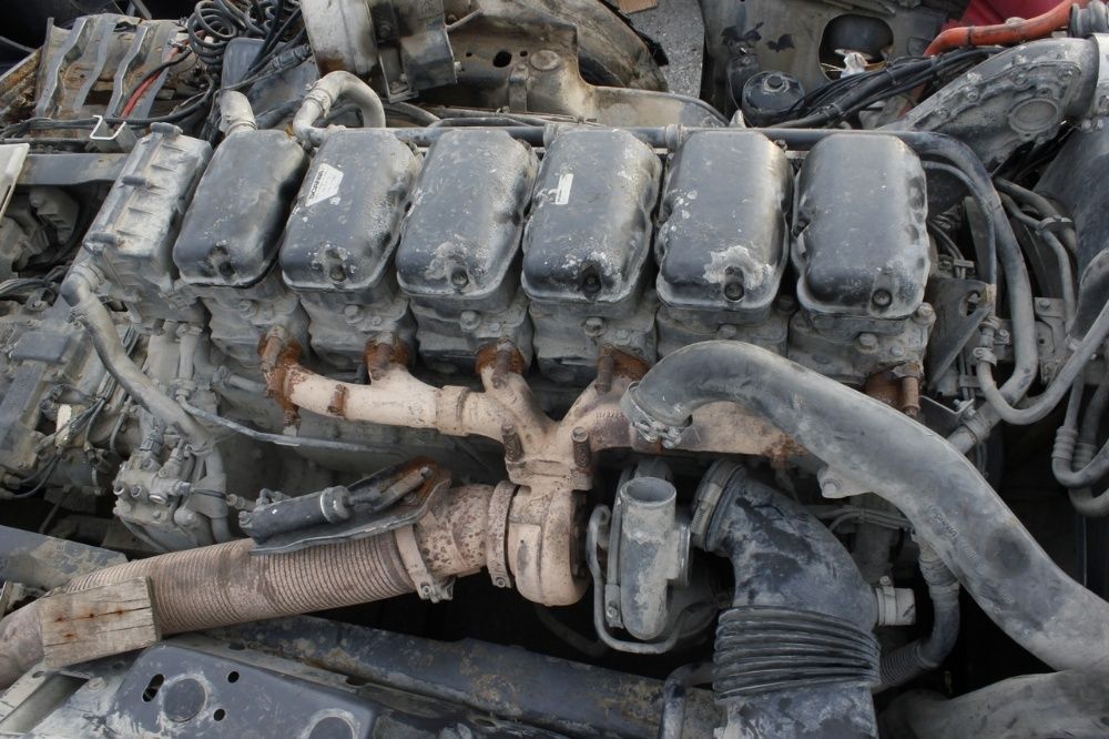 Продам по запчастям Scania R420