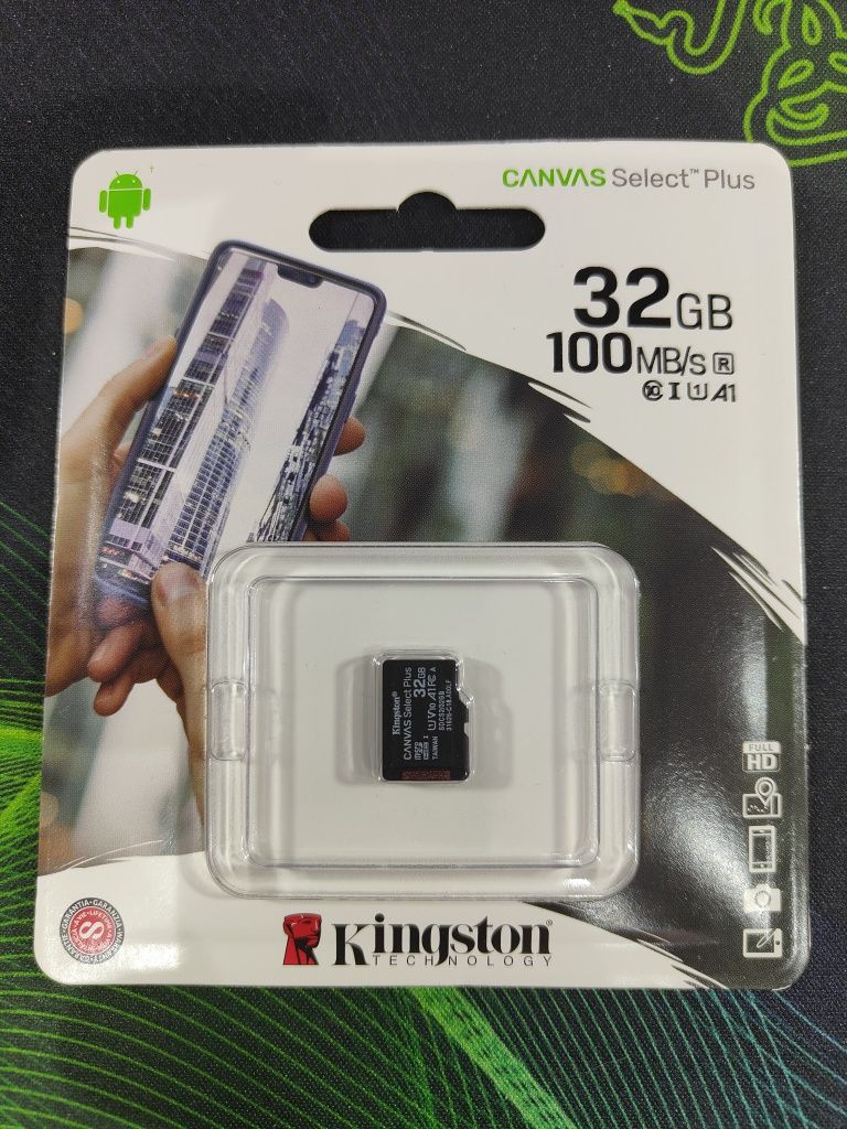 Продам новую IP камеру Ezviz TY2+32 гб флеш-карта!