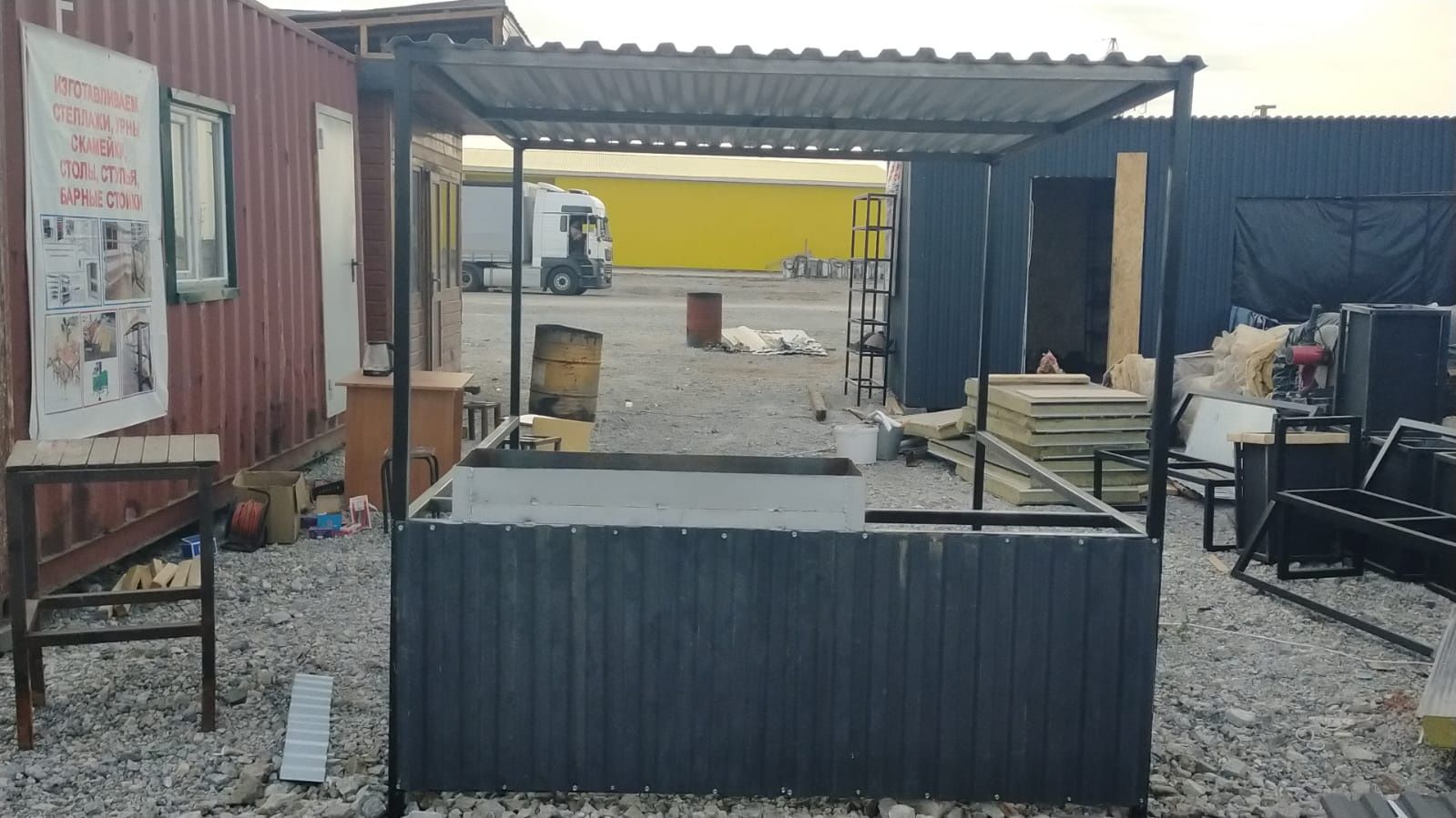Продам скамейки урны