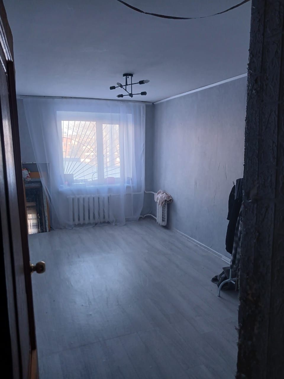 Продам 3-х комнатную квартиру +(2пристройки над подъездом) + 6метров