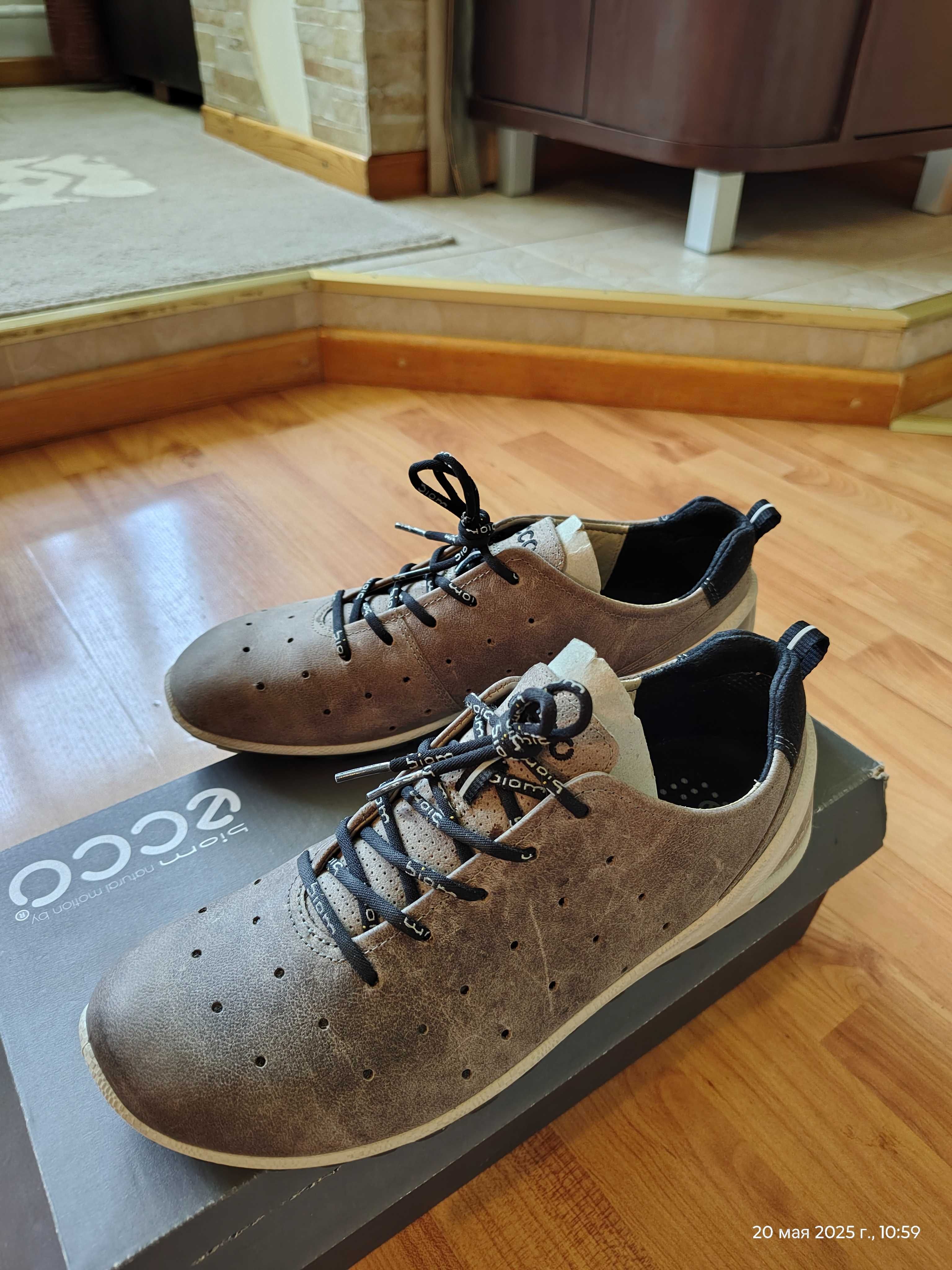 Кроссовки Ecco (Дания),серия Biom,кожа яка,оригинал,новые,р-р 40