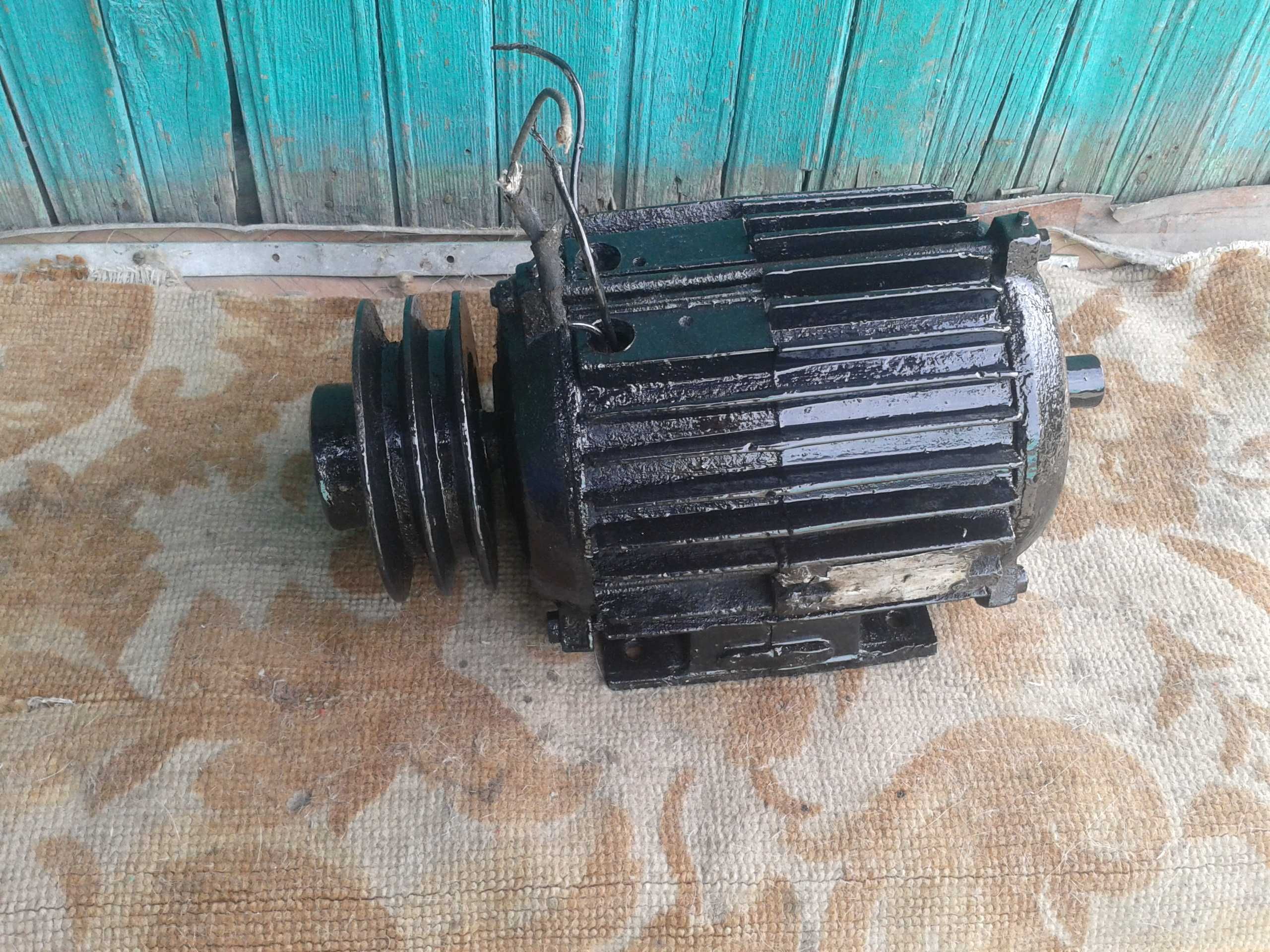 продам заднюю бабку от фрезерного станка