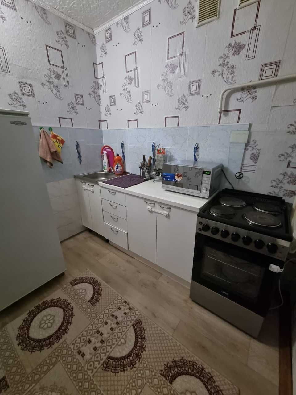 продам квартиру 4мкрн 10дом