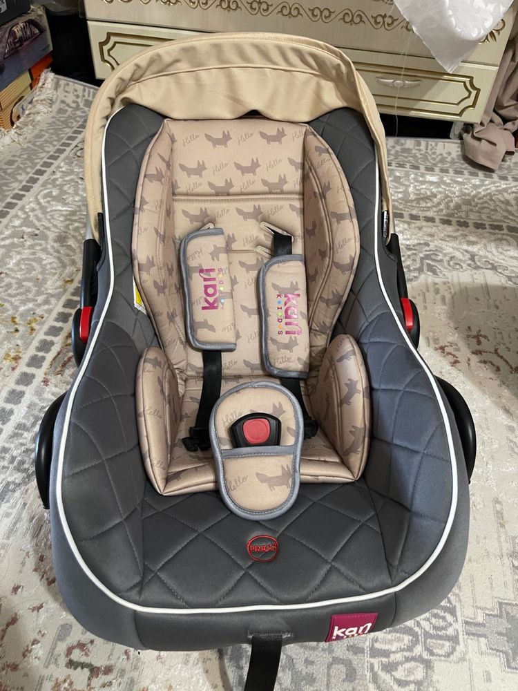Новый автокресла новорожденных