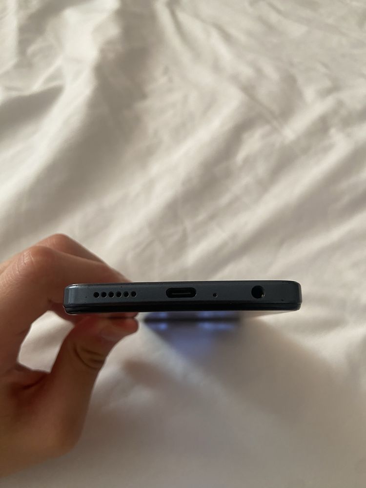 Телефон в идеальном состояний 256Gb