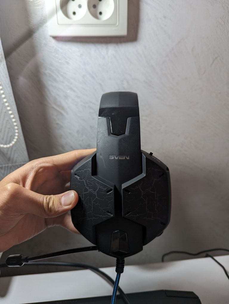 Наушники Sven AP-U980MV