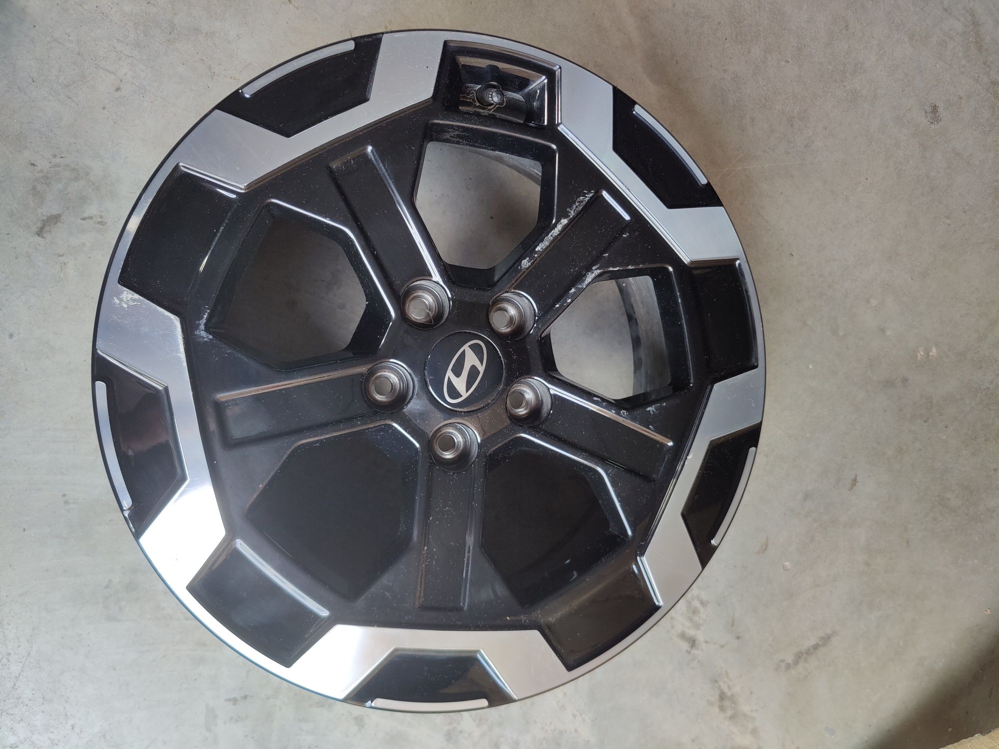 Диск на Hyundai Santa fe mx5 7.5Jx18 H2 offset 49.5