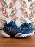 Продам кроссовки Asics