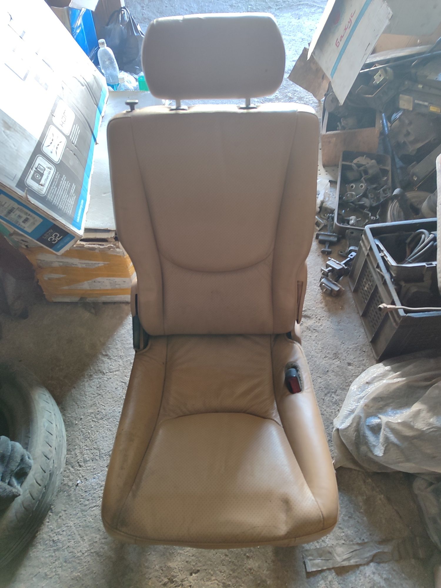 Продам сиденья от w163 ml320