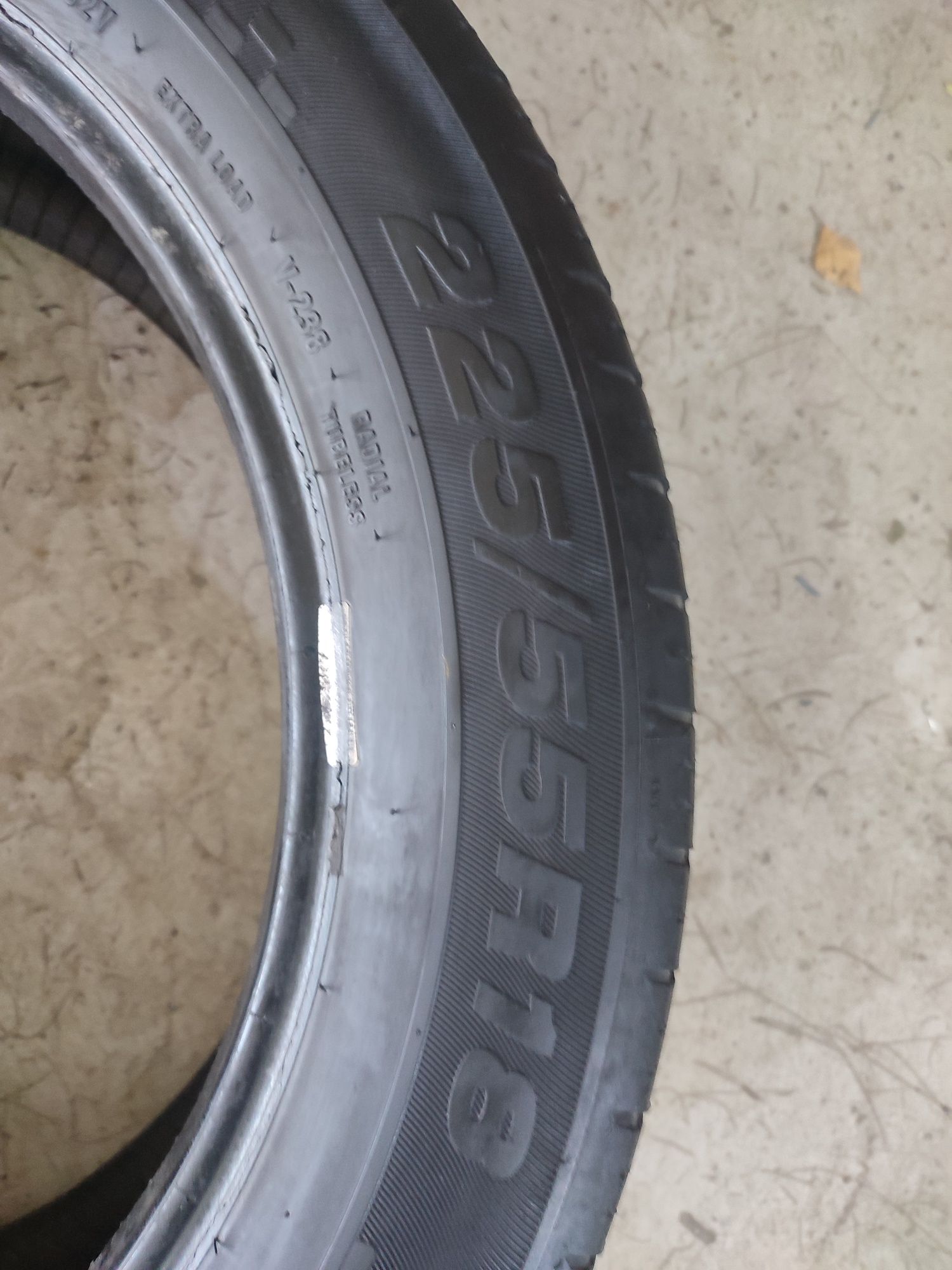 Продам резину 225/55/18