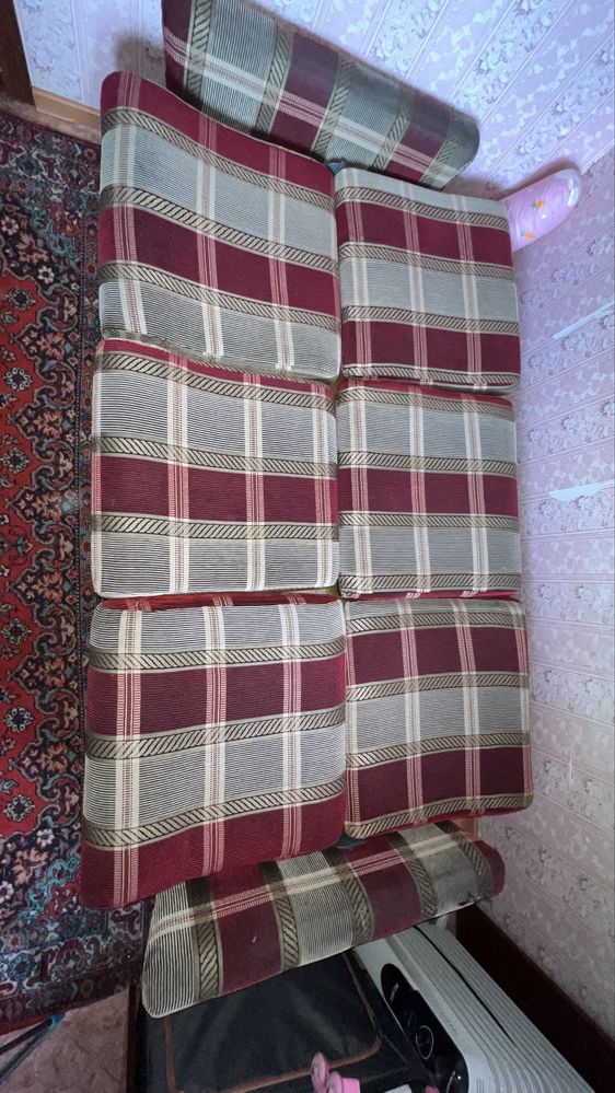 Диван Шкаф даром