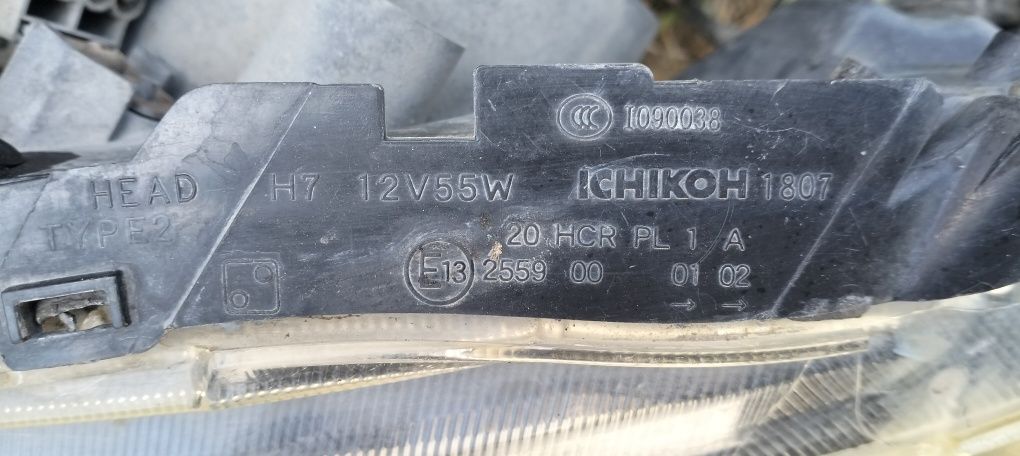 Продам фары Субару Импреза 2008г