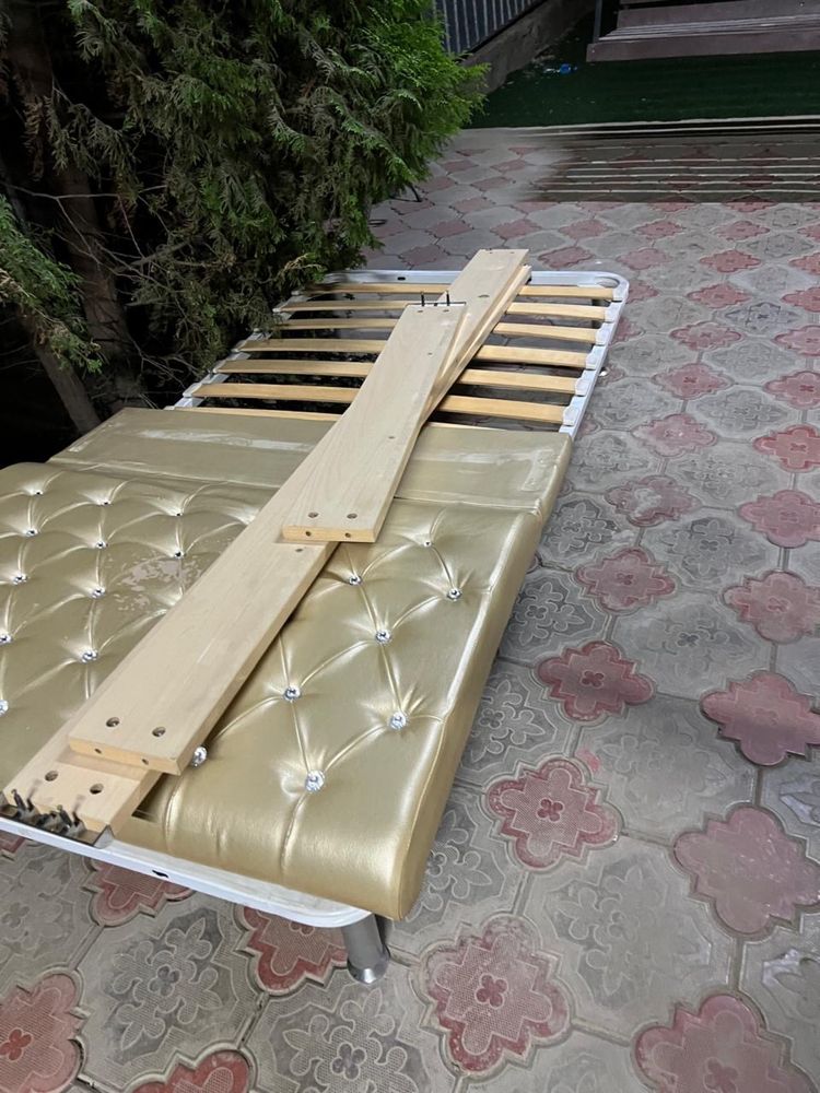 Продам кровать. Состояние хорошее.
